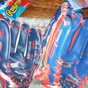 Dad and sons baseball gloves